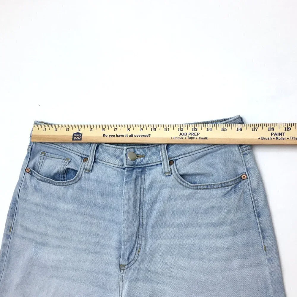 Elizabeth and James Jeans High Rise Crop Frayed Hems Stretch size 14 length 26